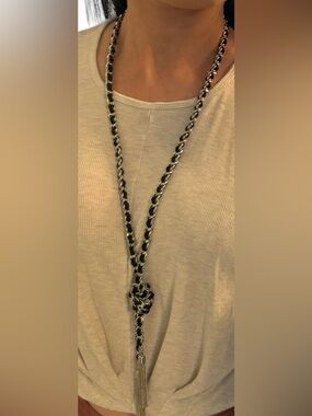 Guess Black and Silver Chain-Link Knot Lariat Necklace